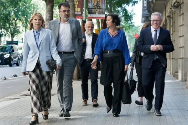 Government and ERC turn to economic sectors to gain Junts' support for the investment consortium