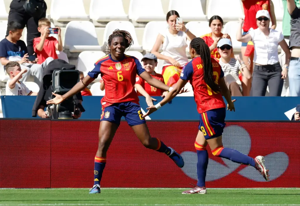 Spain recovers from the defeat at Wembley with a restorative thrashing against Ukraine