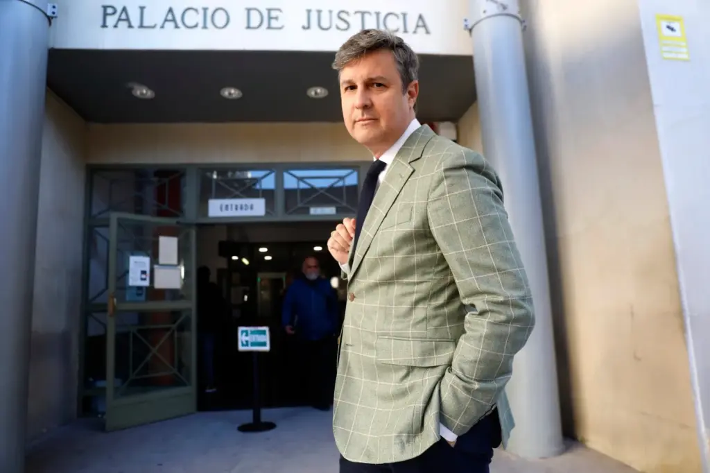 The first witnesses of the protected housing scandal in Alicante confirm the lack of control over the promoter's allocations