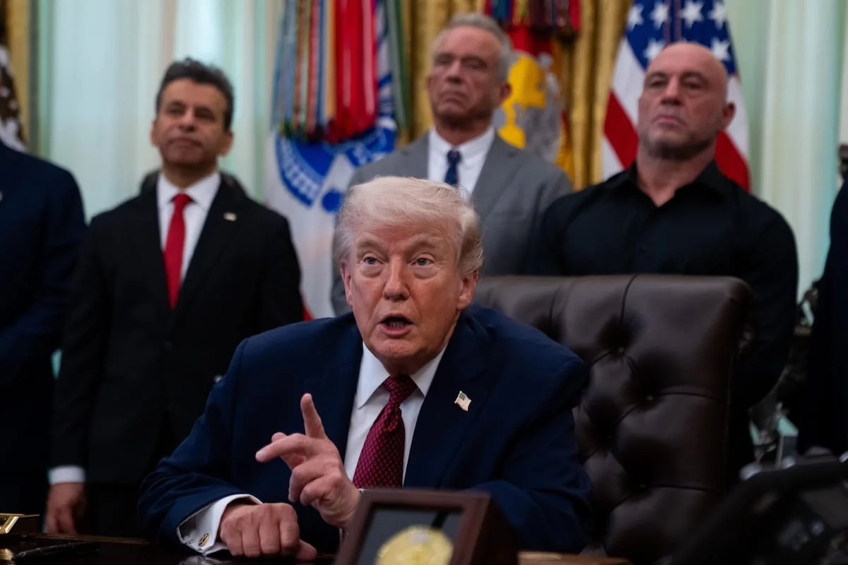 Trump resumes negotiations with Iran, but threatens to “destroy all its power plants” if it does not accept his plan