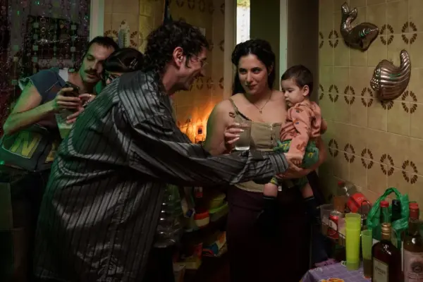The creators of ‘Yo siempre a veces’, the series about being a single mother: “Precarity is defining everything, people are overwhelmed”