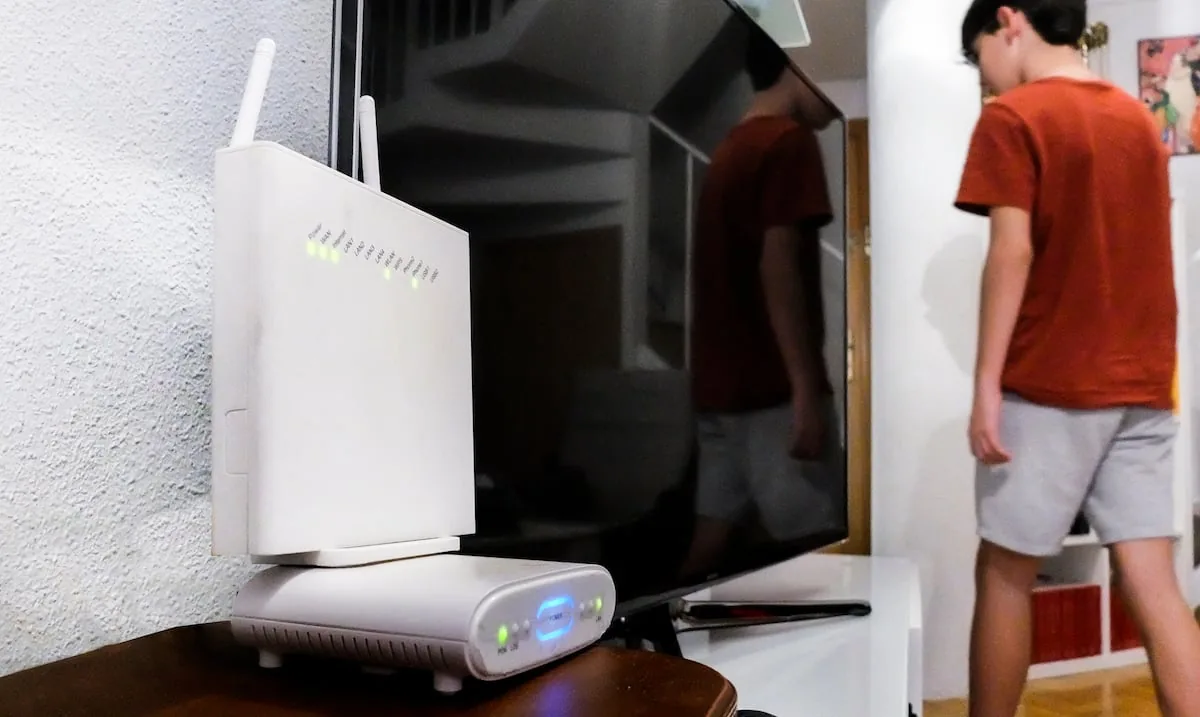 The Government sets 25% discounts on internet for 800,000 vulnerable households