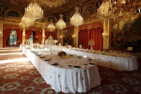 Butler of the Élysée sentenced to one year in prison for stealing part of the palace's dinnerware