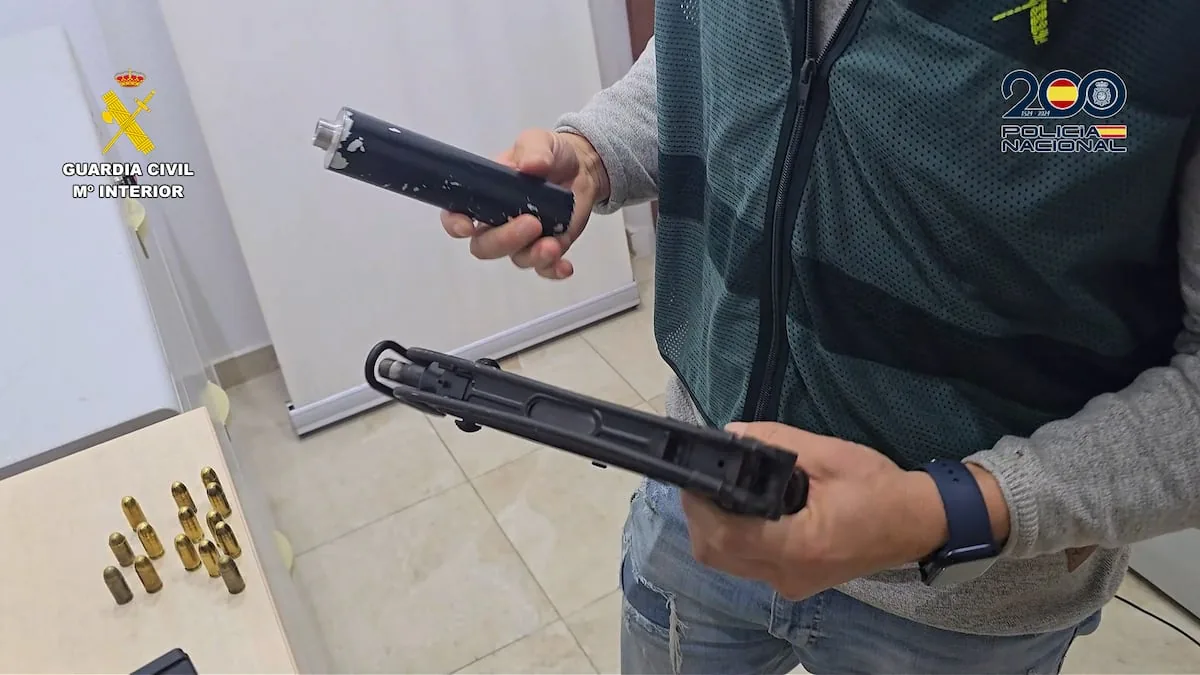 Cocaine, hashish, and war weapons: the dangerous cocktail of a drug mafia in Seville