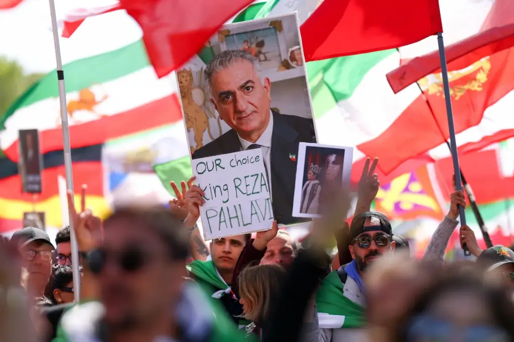 Reza Pahlevi, the son of the last shah: “We are facing a golden opportunity to end the regime of Iran”