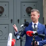 Magyar announces that it will shut down the news programs of Hungary's public media until they stop being "propaganda" for Orbán