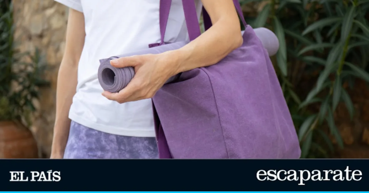 Bargain in sight: the yoga and pilates bag with mat holder that is a hit costs less than €18