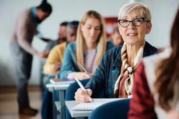 The University of Experience breaks the isolation of older people in empty Spain