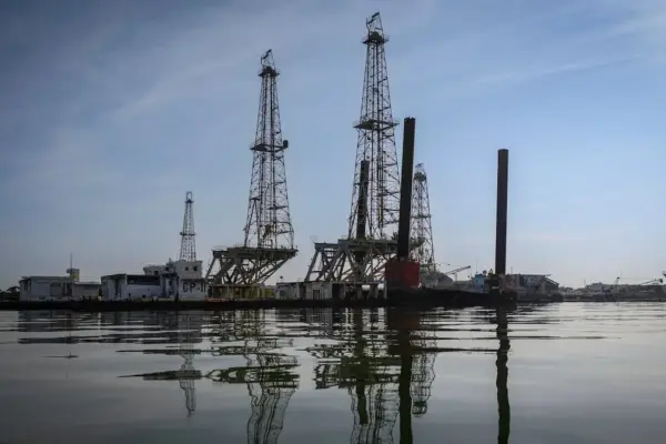 Fear of scarcity cracks the global addiction to oil