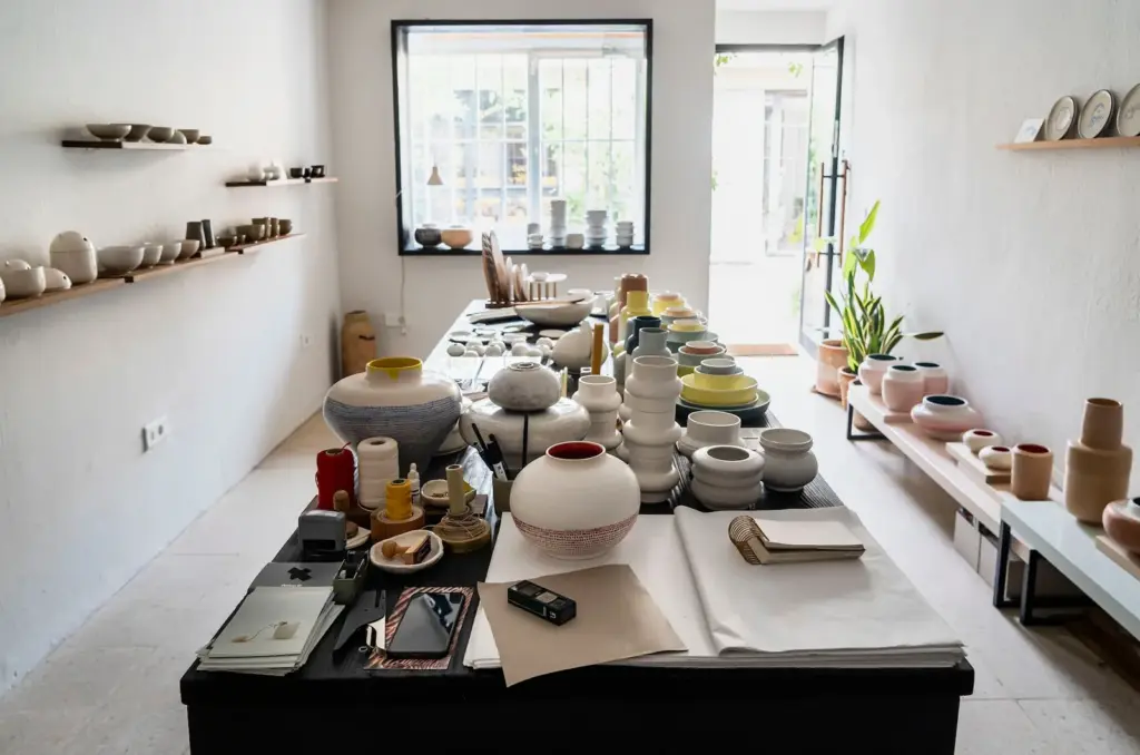 Roberto Paparcone, the architect who left his job to mold clay