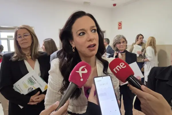 The Extremadura health counselor assures that the regularization of migrants will strain the healthcare system
