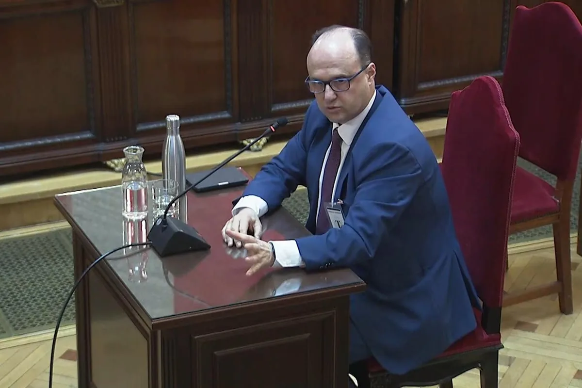 Reyes Maroto's former chief of staff denies making arrangements in favor of a license for the hydrocarbon plot