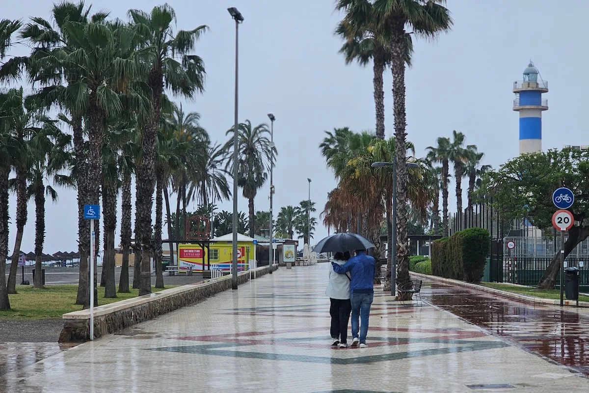 The weather for the May Day holiday is marked by instability and storms