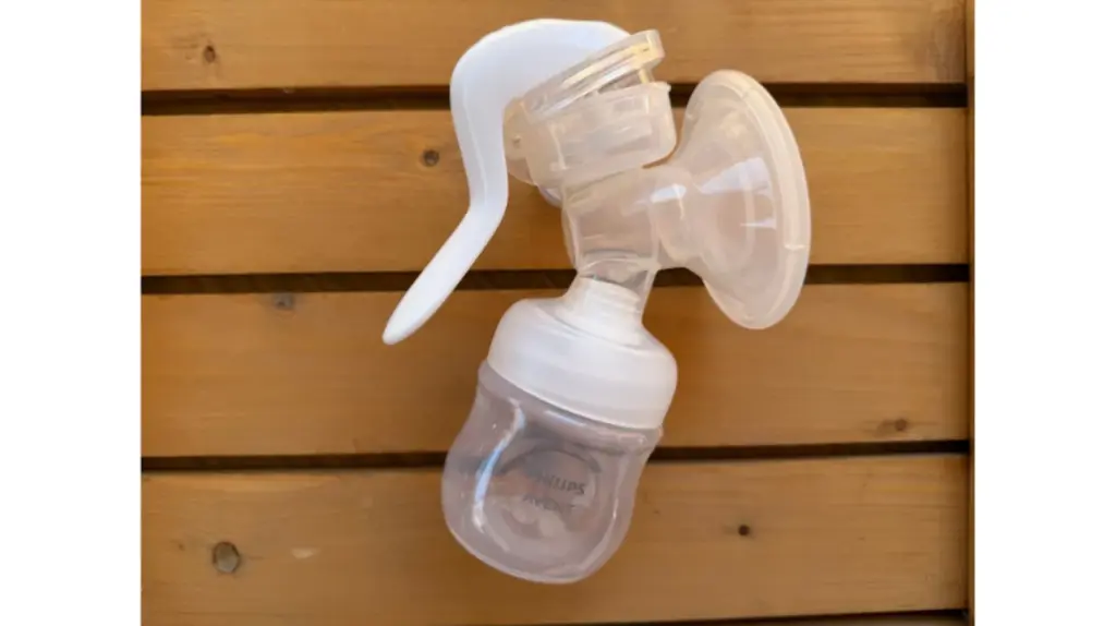This is one of the best manual breast pumps you can buy on Amazon