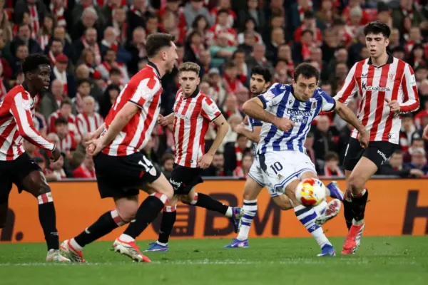 Mikel Oyarzabal, the footballer who appears when everything is decided