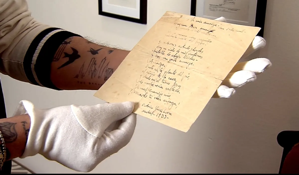 The singer Miguel Poveda discovers unpublished verses attributed to Federico García Lorca
