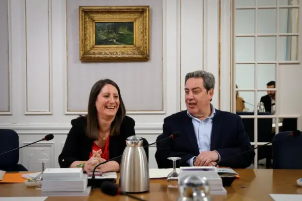 Vox asks the Valencian Generalitat, chaired by the PP, to establish “national priority” in housing and social aid