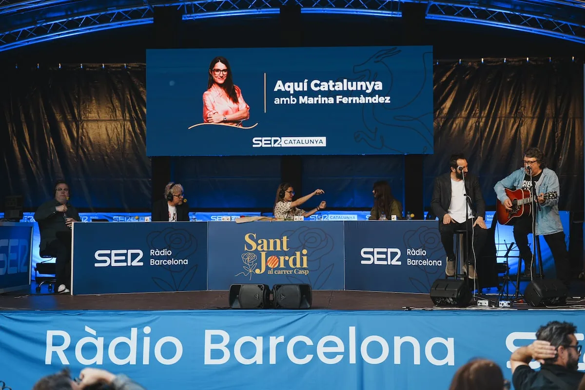 Sant Jordi vuelve a llenar las calles de radio en Barcelona