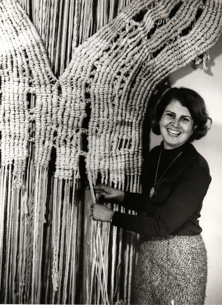 Aurèlia Muñoz, the great artist who survived the category of craftswoman dedicated to “women's work”
