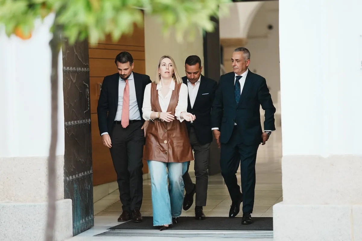 The keys to the PP and Vox agreement in Extremadura: from the return of immigrant minors to their countries to the strengthening of healthcare “for Spaniards”