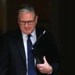 Starmer evades his responsibility and claims that the internal veto on Mandelson's appointment was 'deliberately' concealed from him