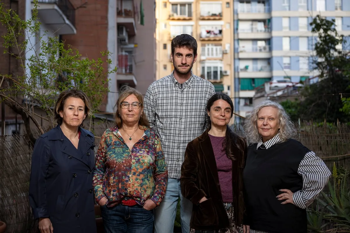 Barcelona tenants threatened by funds after Txema's eviction was stopped: "We are the capital of the fight against 'coliving', impunity is over"