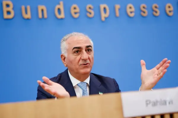 Reza Pahlevi, the son of the last shah: “We are facing a golden opportunity to end the regime of Iran”