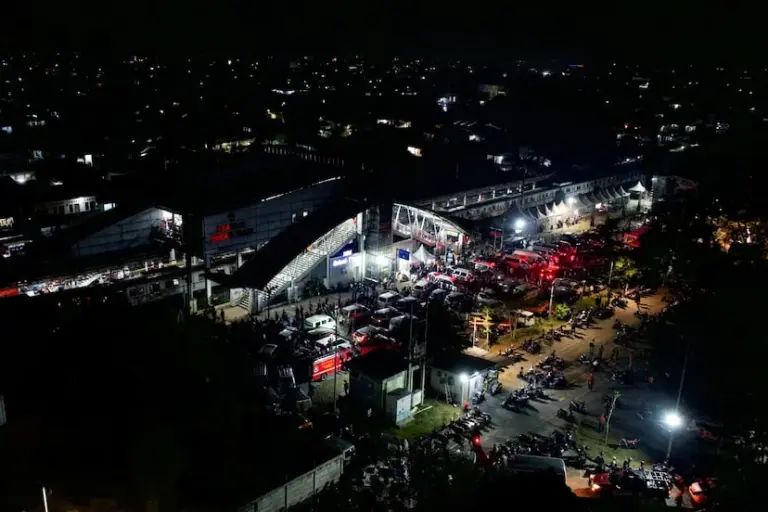 At least 14 women die in two-train collision in Indonesia