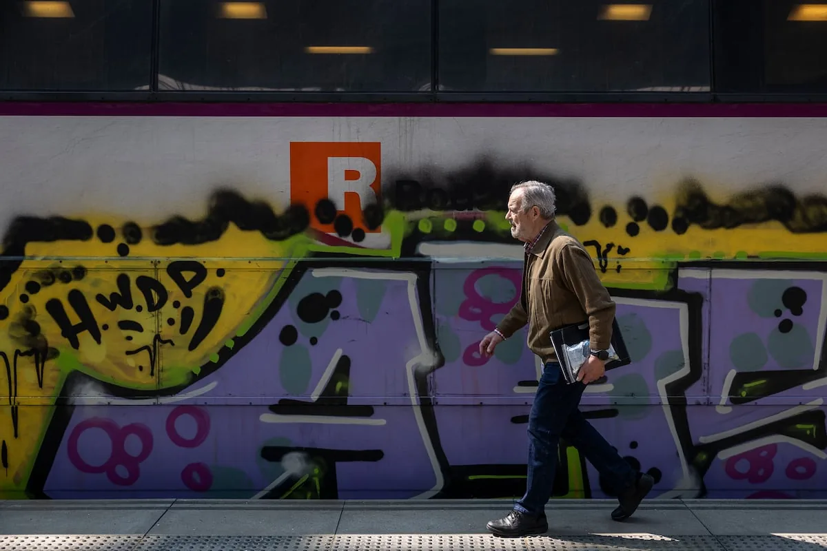 First step to impose fines of nearly a million against train graffiti artists in Catalonia