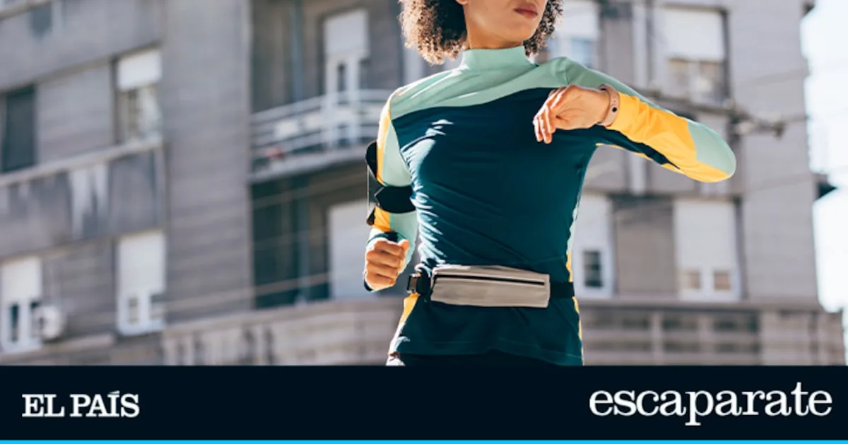 These are the best-rated running fanny packs under 10 euros by Amazon users