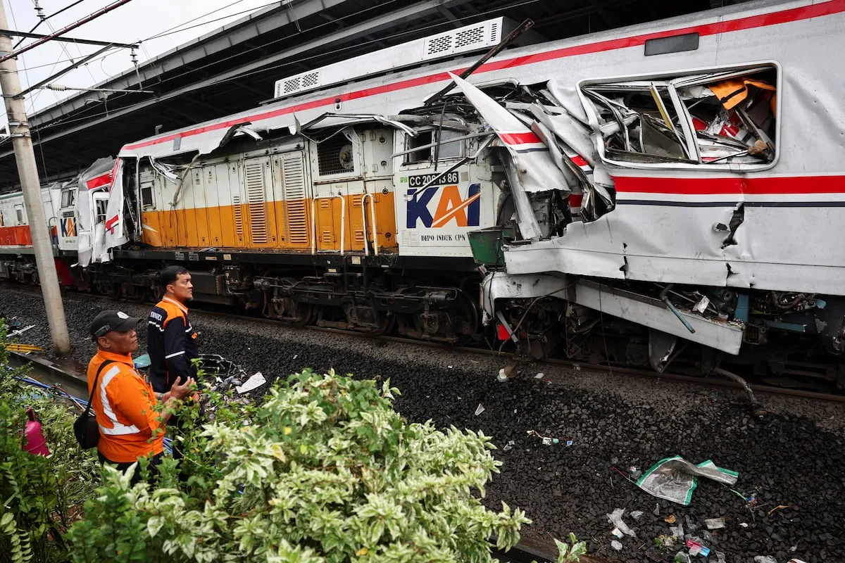 At least 14 women die in two-train collision in Indonesia