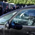 The accused of killing Esther López returns to the house where a hidden hideout was found: “Today they are going to make him suffer”