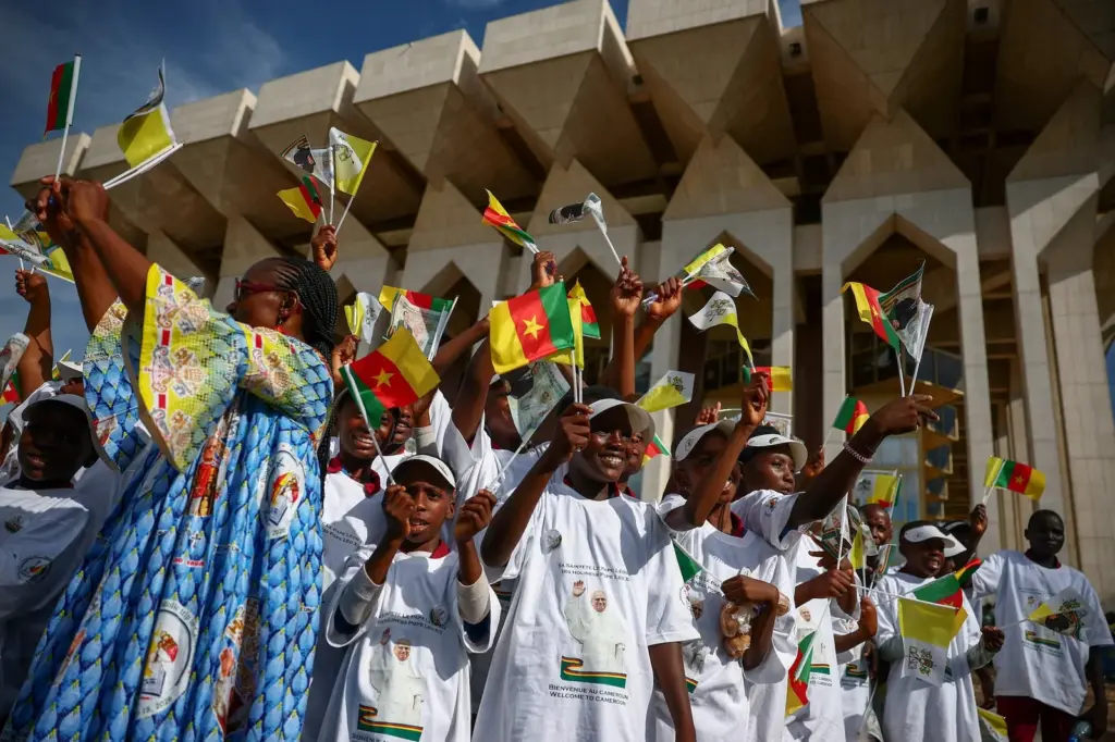 The Pope, from the heart of the conflict in Cameroon: “The world is being devastated by a handful of tyrants”