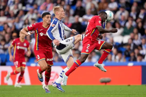 Getafe extinguishes Real's celebration in Anoeta and takes the three points