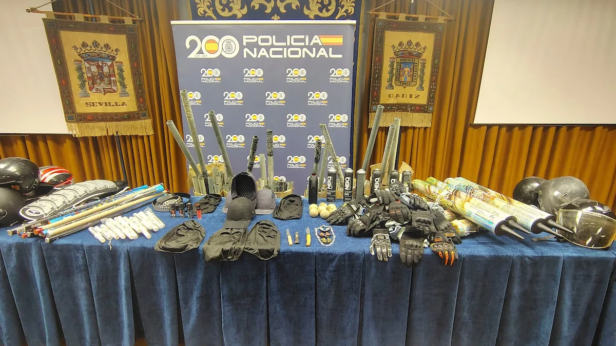 Police identify up to 160 Atlético and Real Sociedad ultras who were traveling to the Copa final for a confrontation