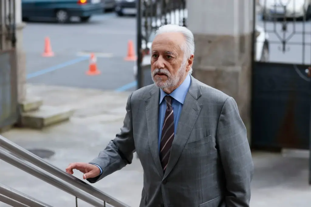 The prosecutor highlights the “greed” and “malevolent coldness” of the lottery vendor from A Coruña for deceiving the client and keeping his 4.7 million