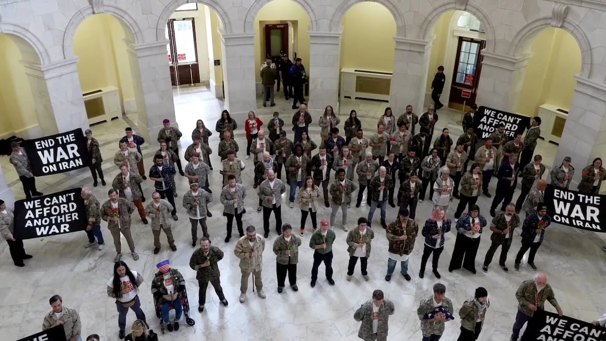 Casi un centenar de manifestantes detenidos en el Capitolio por protestar contra la guerra de EE UU contra Irán