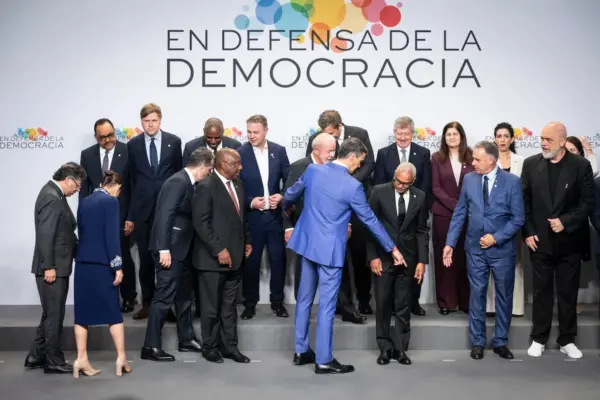 Sánchez advocates for progressive unity against Trump: “Democracy must not be taken for granted”