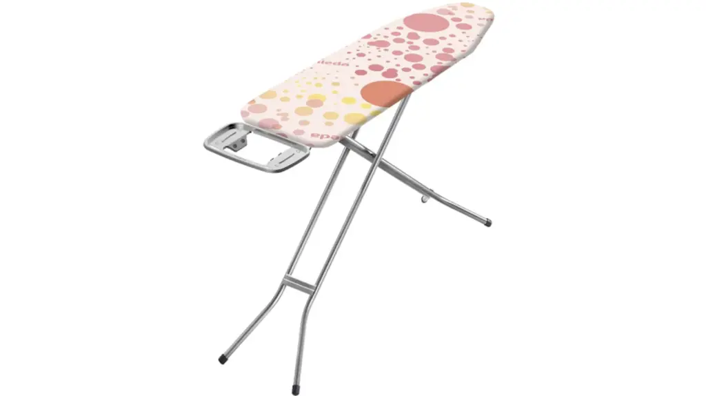 clothes iron, clothes ironing, best clothes iron, how to clean a clothes iron, steam iron, vertical iron, amazon iron, amazon steam irons, how to clean the surface of a steam iron?, what power should a clothes iron have?