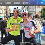 Stage and yellow ‘maillot’ for Adam Yates, who, responsibly, fulfills his duty in O Gran Camiño
