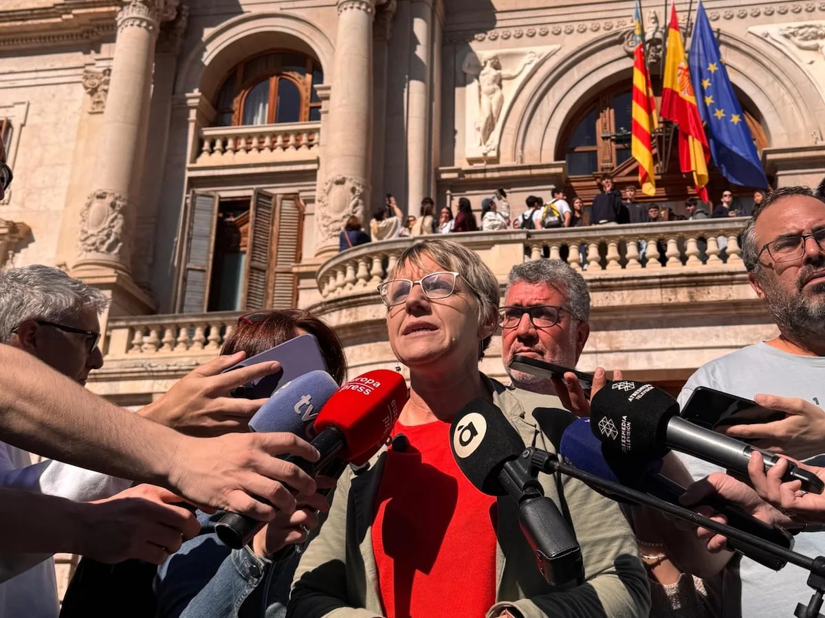 Compromís and the PSPV expand the complaint about the "nepotism" of the mayor of Valencia and request an investigation into one of her main councilors