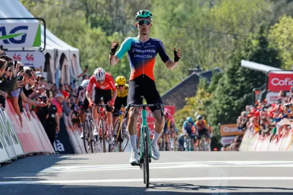 Paul Seixas wins the Flèche Wallonne at 19, the youngest in history