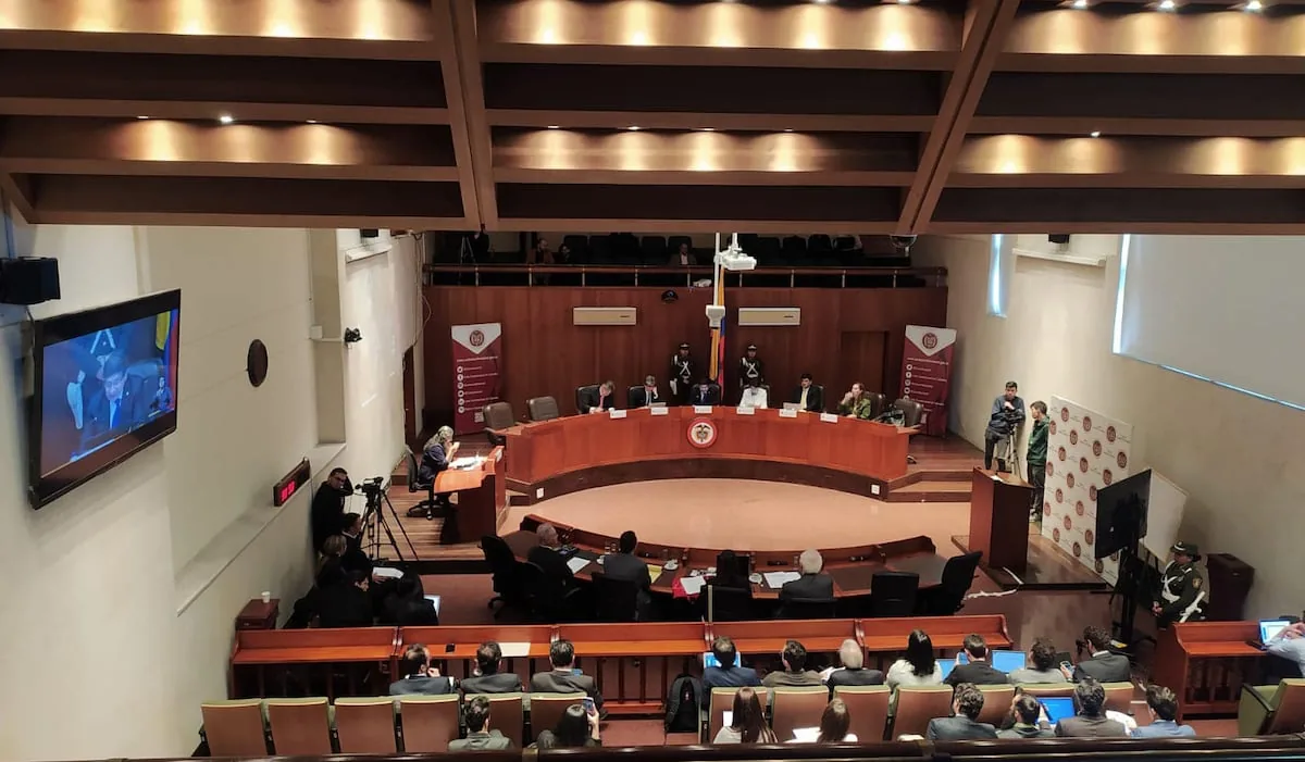 The Constitutional Court forces the Government to return the taxes collected during its first economic emergency
