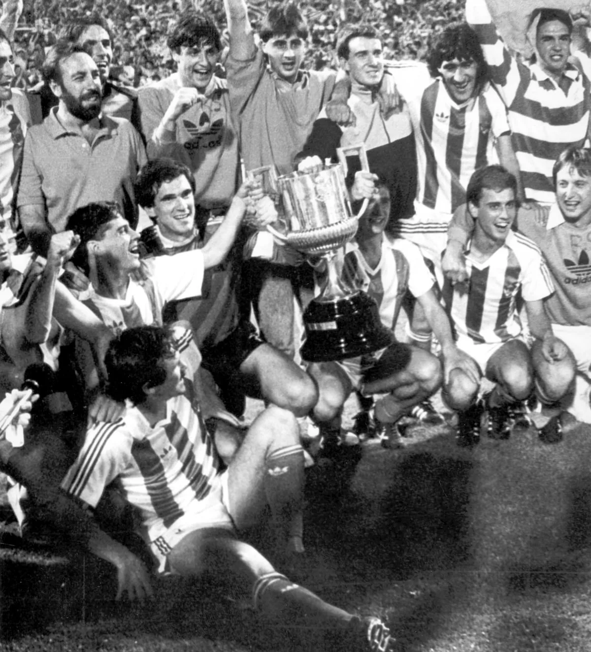López Ufarte relives the 1987 Copa final: “I experienced the final shootout hugging Txiki Begiristain”