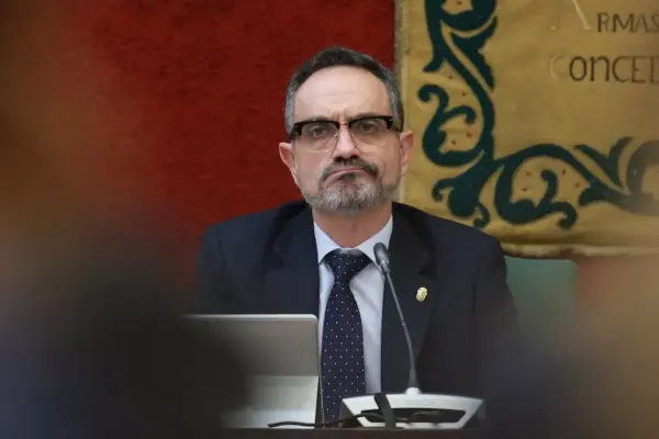 The Prosecutor's Office requests an investigation into the mayor of Móstoles accused of sexual and workplace harassment