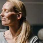 “I don’t want to talk about hot flashes”: menopause leaves the shadows looking for the positive aspects (because there are some)