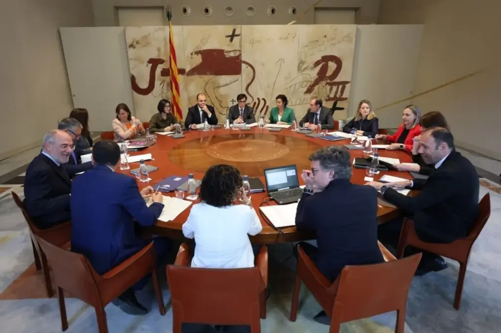 The Government will pay teachers 800 euros as a salary supplement in the May payroll