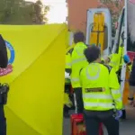 A two-year-old child, in serious condition after being hit by a car in Madrid