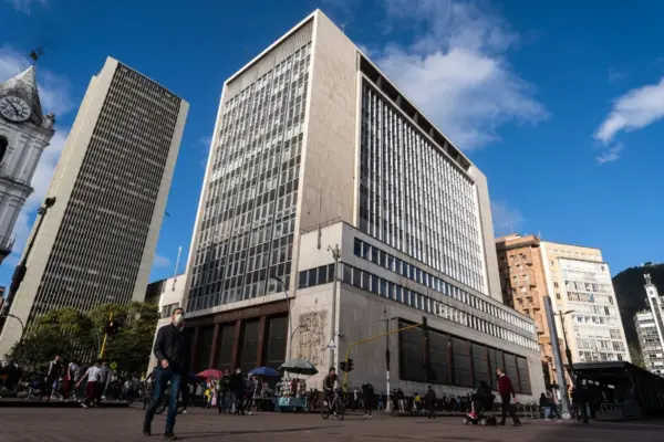 The manager of the Bank of the Republic refuses to participate in the monetary policy forum of the Petro Government
