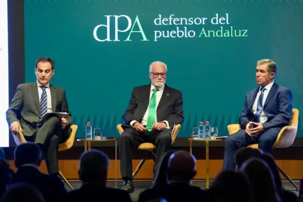 Complaints from Andalusians to the Ombudsman double in the last decade